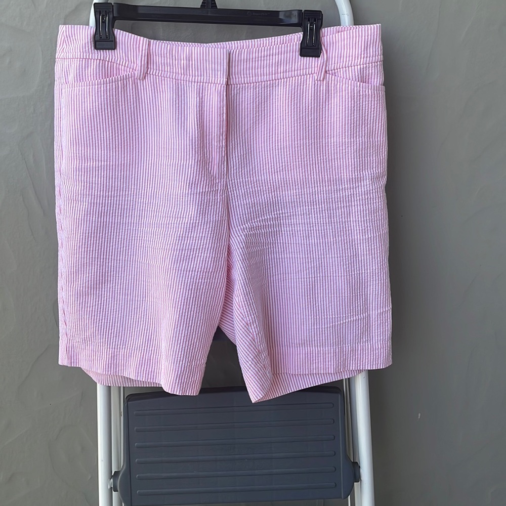 NWOT Talbots Seersucker Perfect Short Pink/White Stripe Petite 12